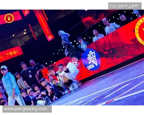 街舞文化的碰撞与融合上海街舞队包夹技艺深度解析与探讨